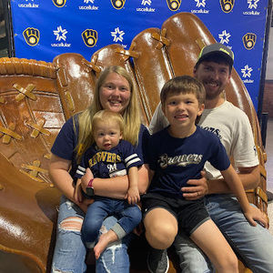 Meet your Posher, Mackenzie